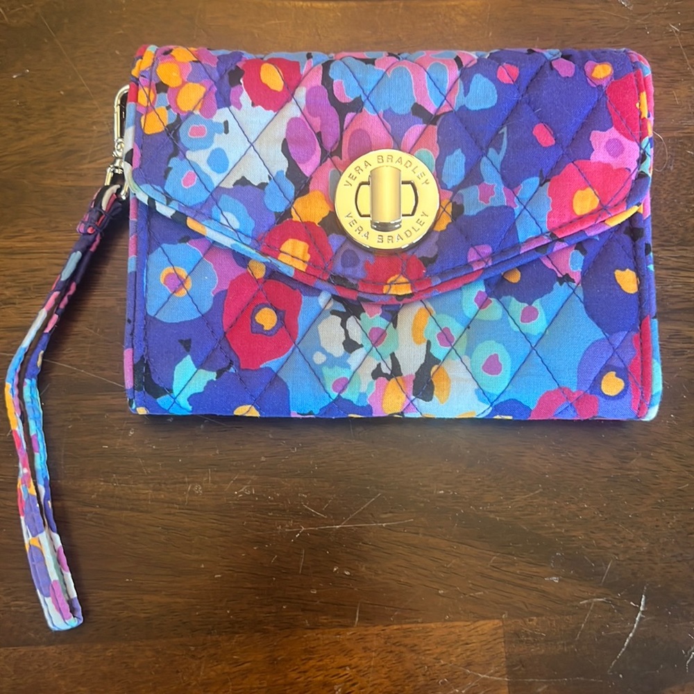 Vera Bradley Clutch Multiclolor